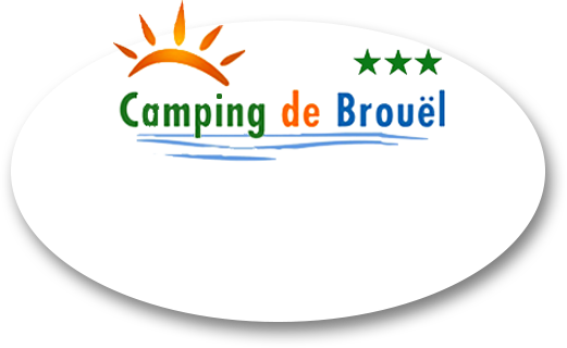 Piscine extérieure chauffée au camping de Brouël à Ambon