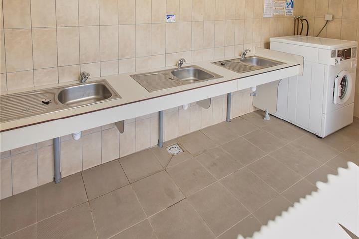Camping de Brouel- sanitaires récents - Camping de Brouel - Ambon