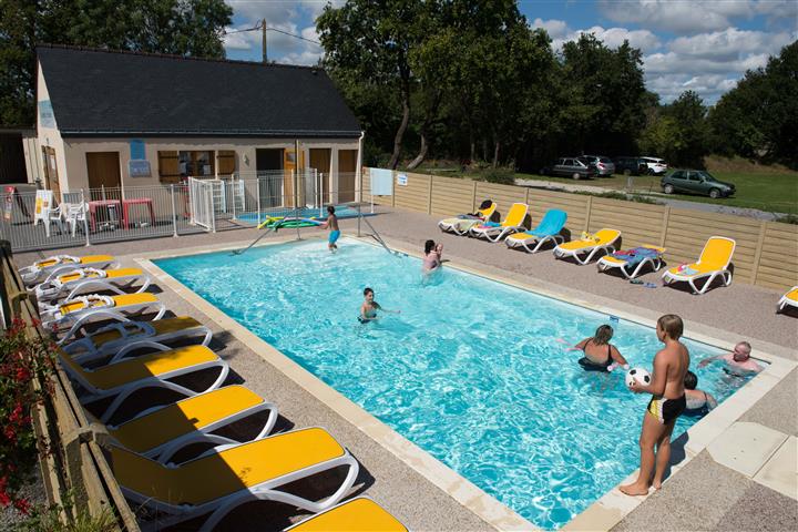Camping de Brouel - Piscine chauffée - Camping de Brouel - Ambon